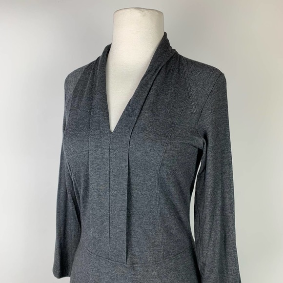 LOLË Gray Jersey Knit Dress Knee Length V-Neck Long Sleeves Stretch Size SMALL - Picture 2 of 8